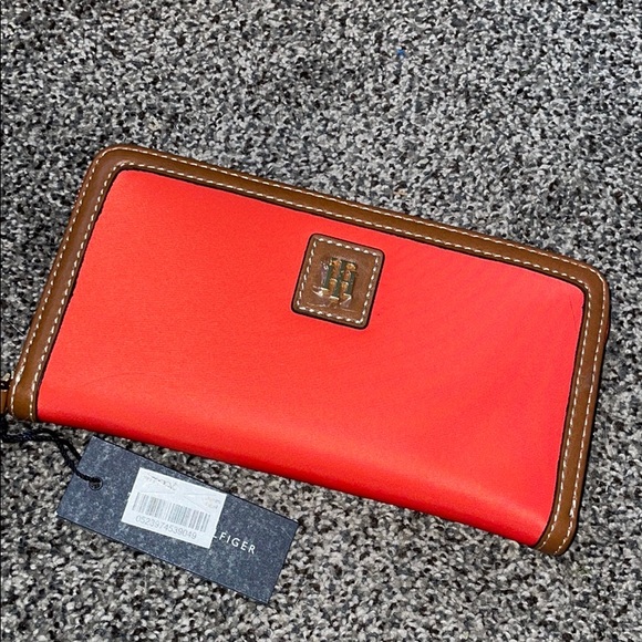 Tommy Hilfiger Handbags - Tommy Hilfiger Wallet